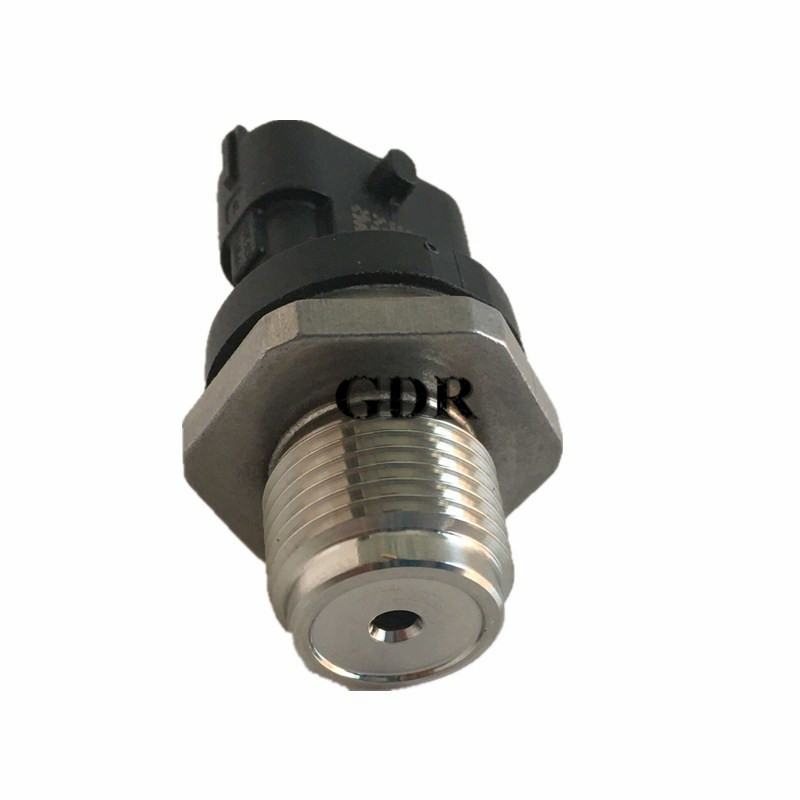0281002937 | Cummins ISBE Fuel Pressure Sensor