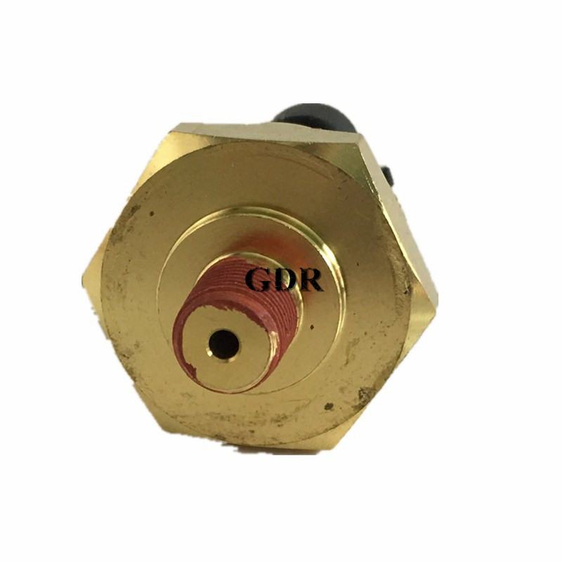 3056344 | Cummins KTA19 Oil Pressure Switch