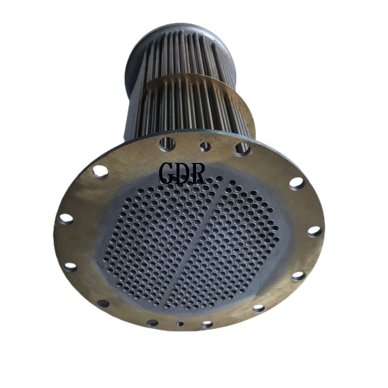 3050384 | Cummins KTA19 Cooler Core